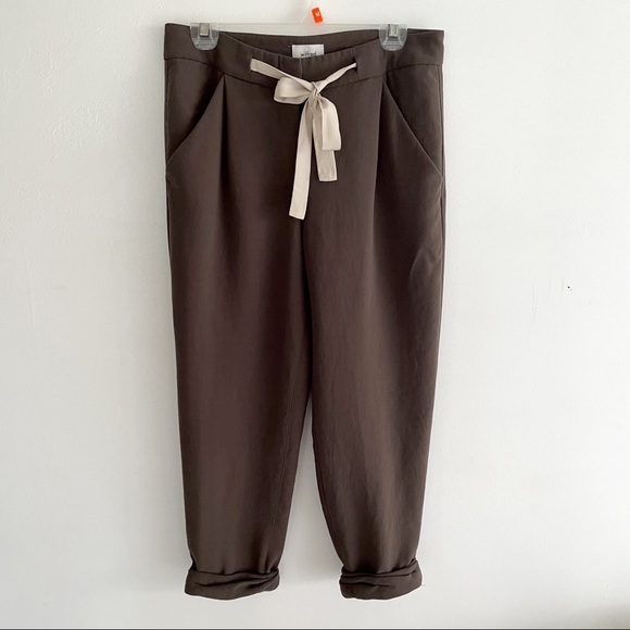 Aritzia - Wilfred Allant Pant in Camel Brown - Picture 4 of 12